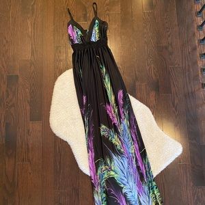 Maxi dress size small